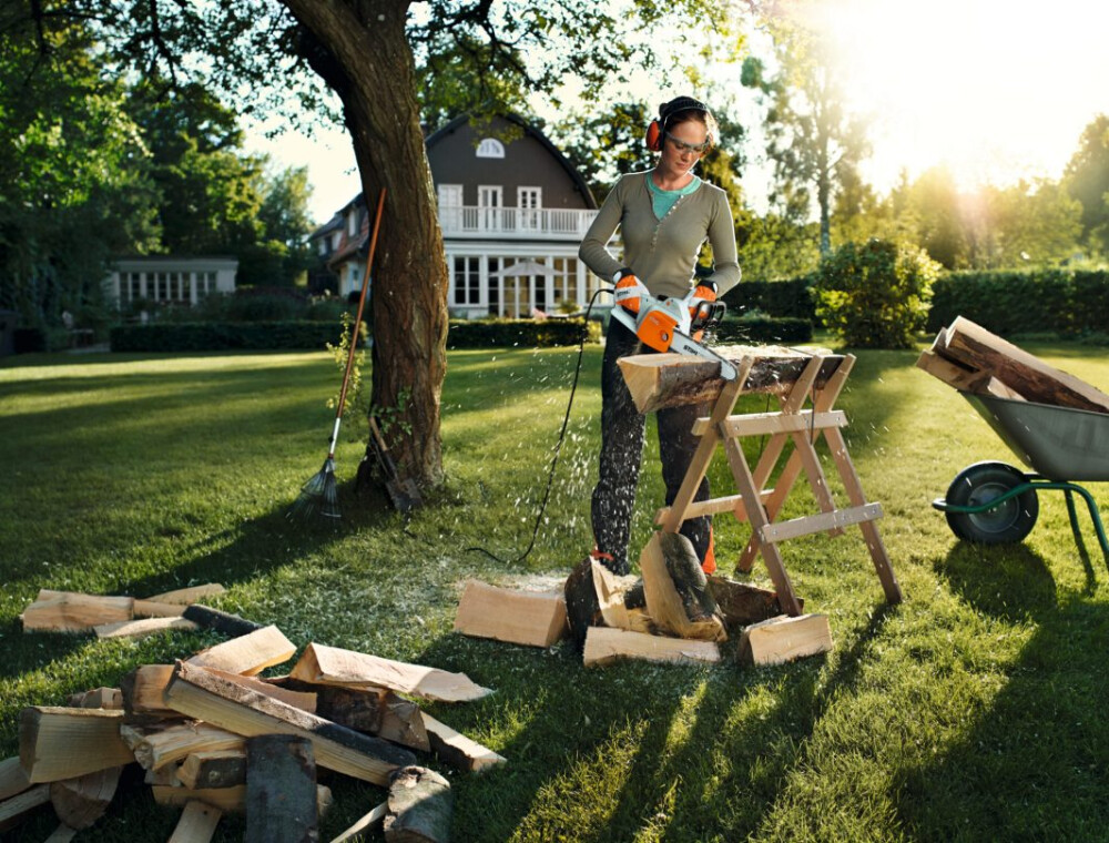 STIHL MSE 141 C-Q ELEKTRISCHE MOTORZAAG,30CM/12",61PMM3